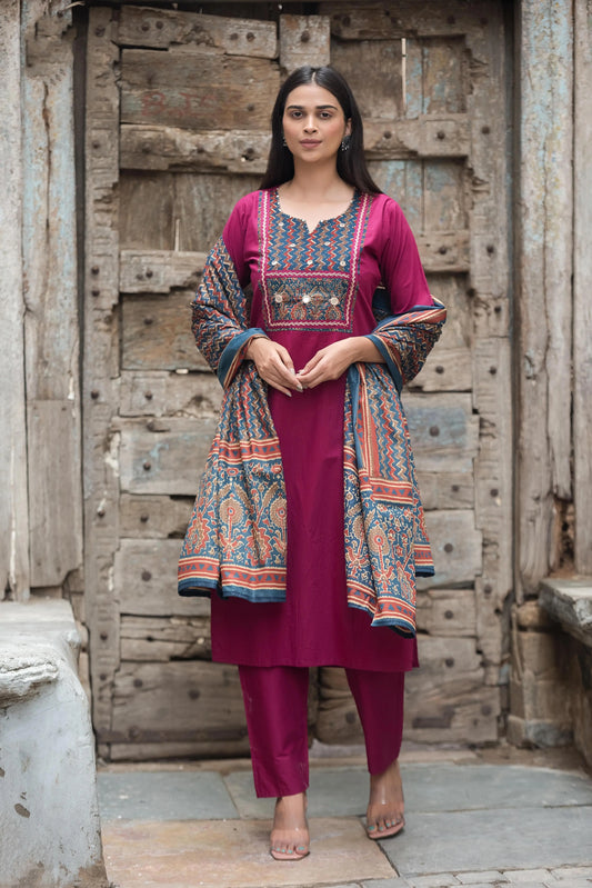 Gamthi kurta set with duppta ISSORI