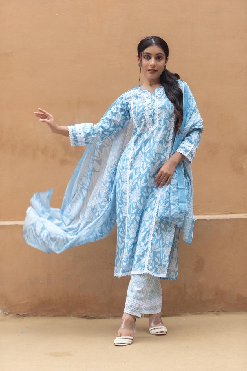 Pakistani White Lace Cotton Kurta Set